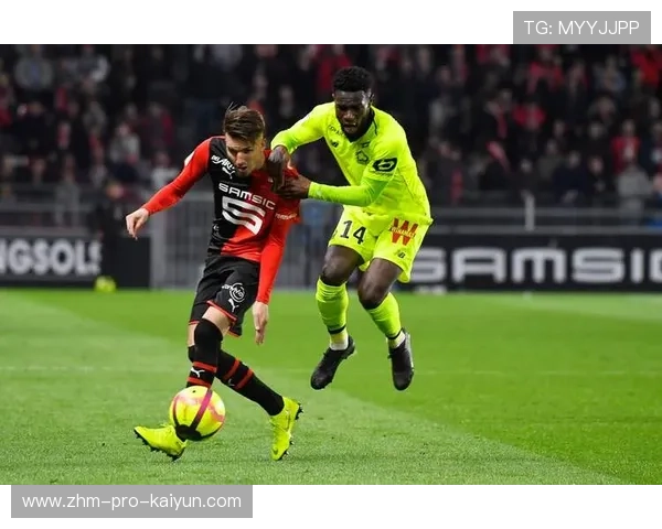 法甲激战，客场胜出，比分2-1，关键数据：射门次数和控球率明显占优