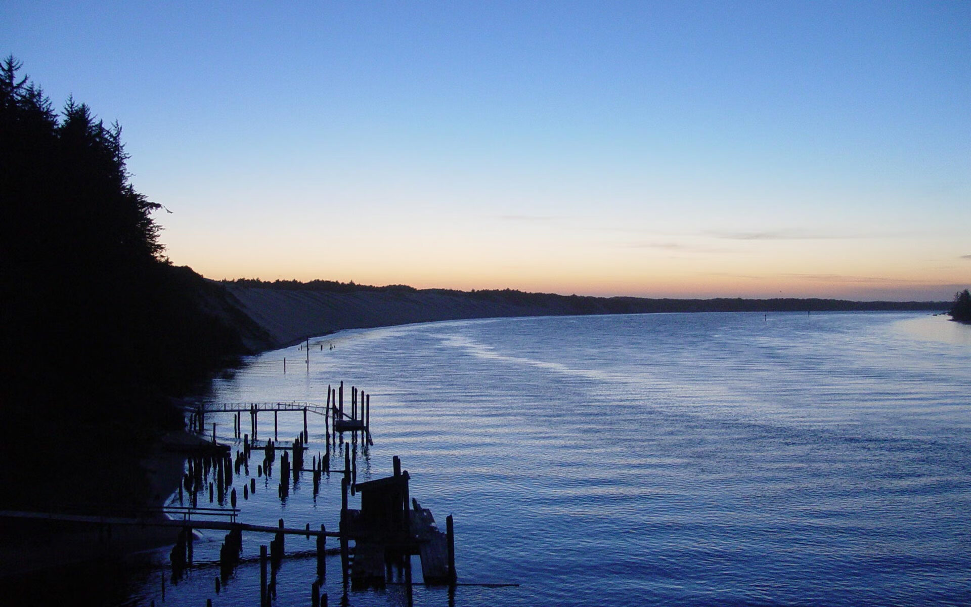 乔治防守端贡献四次抢断展现全面能力，乔治防守什么水平